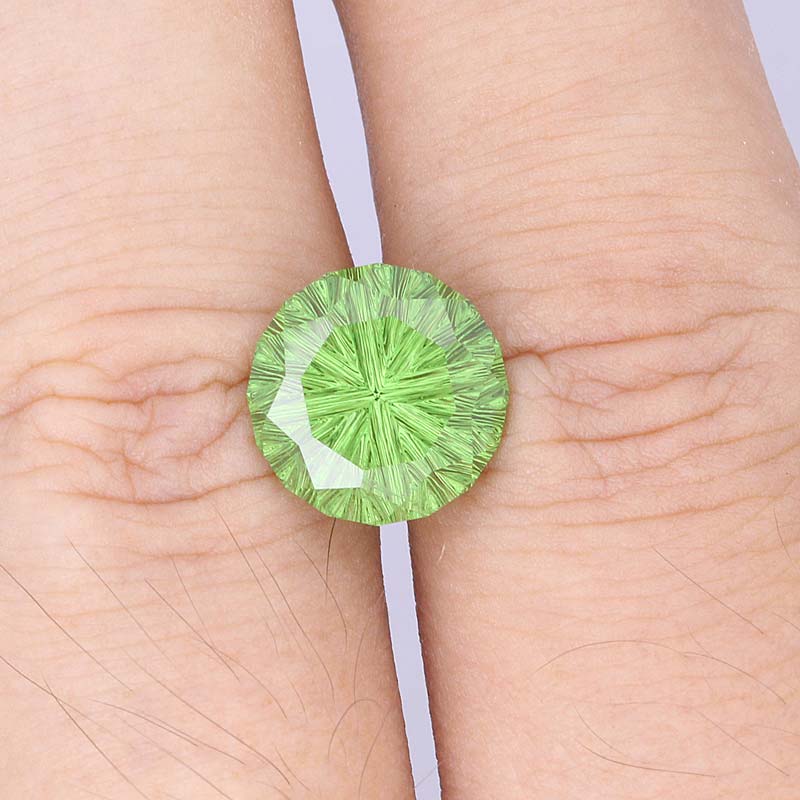 Tsavorite Garnet view 2