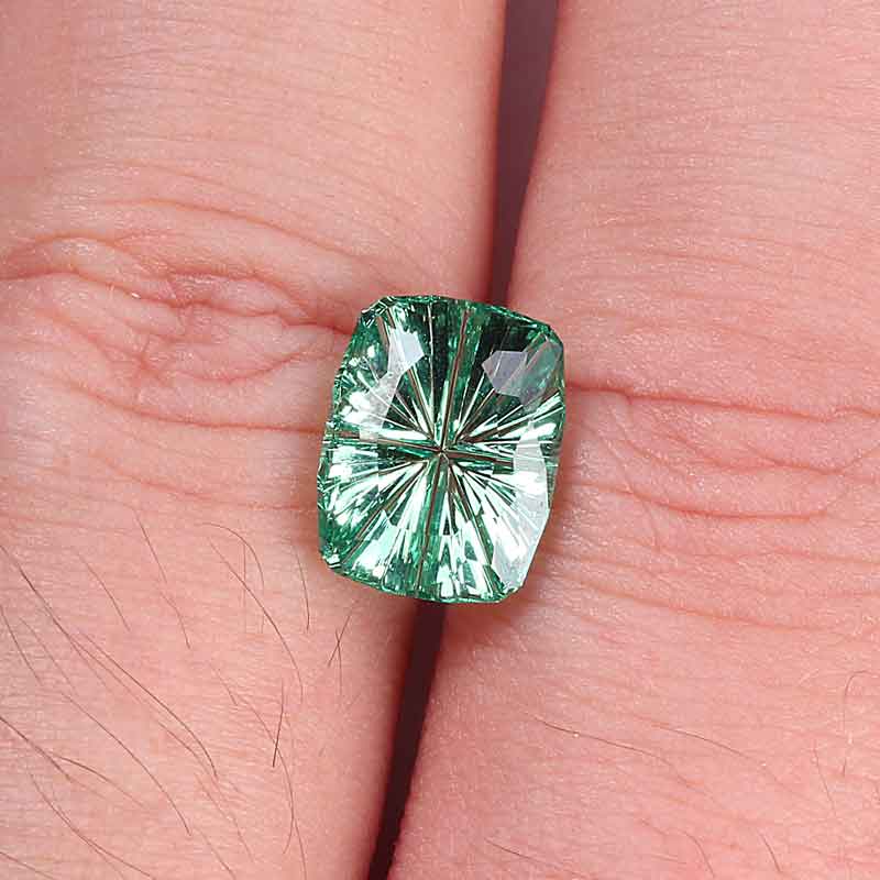 Tsavorite Garnet view 2