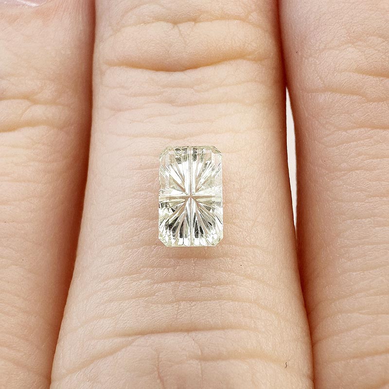 Light Yellow/Green Montana Sapphire view 2