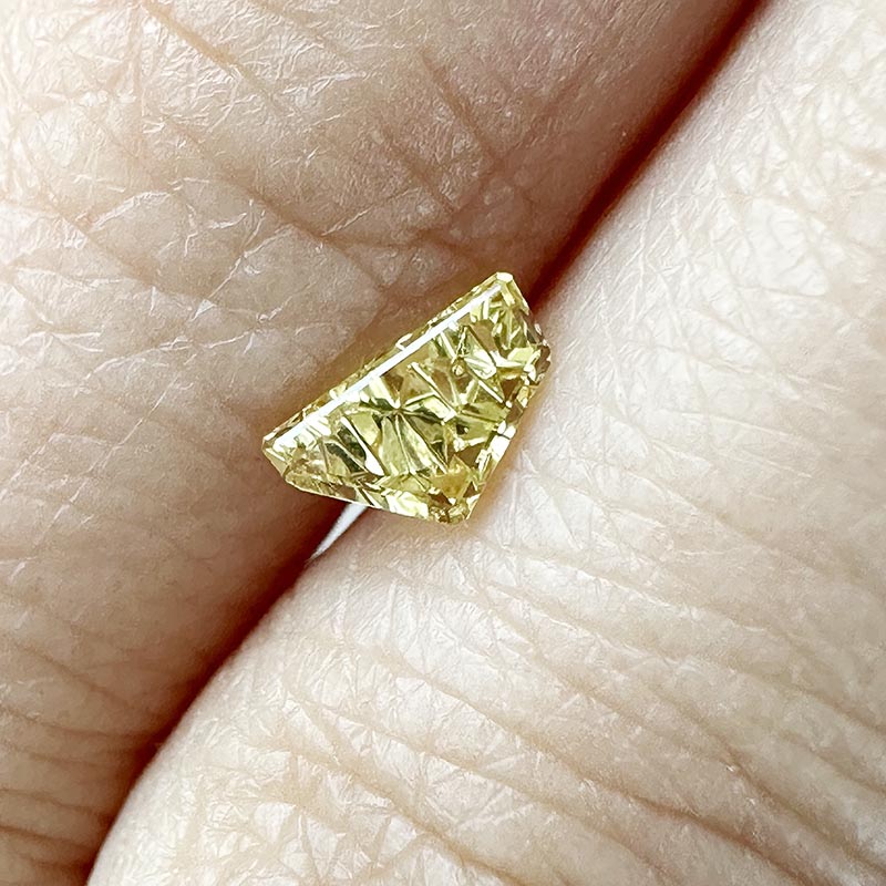 Yellow Australian Sapphire view 2