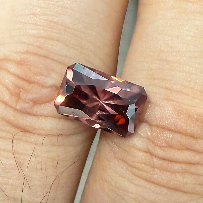 Pink/Brown Zircon view 2