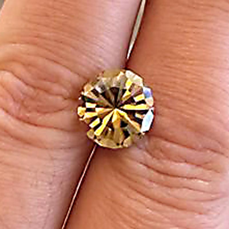 Cognac Zircon view 2
