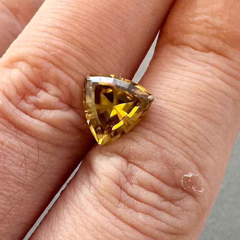 Yellow/Brown Zircon view 2