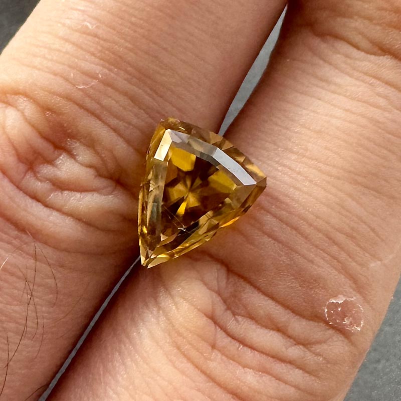 Yellow/Brown Zircon view 2