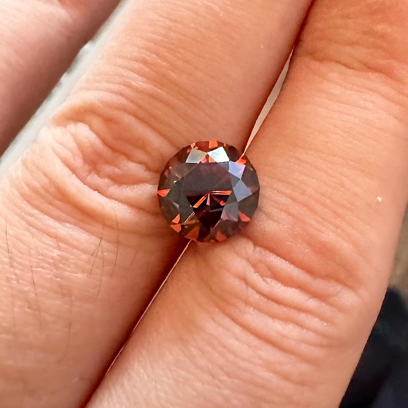 Cognac Zircon view 2