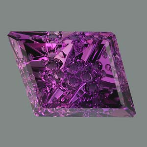  Amethyst gemstone