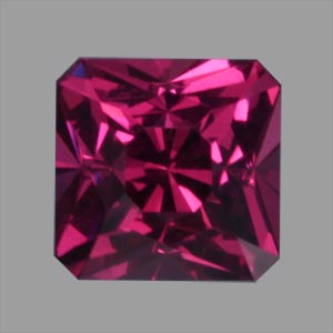  Rhodolite Garnet gemstone